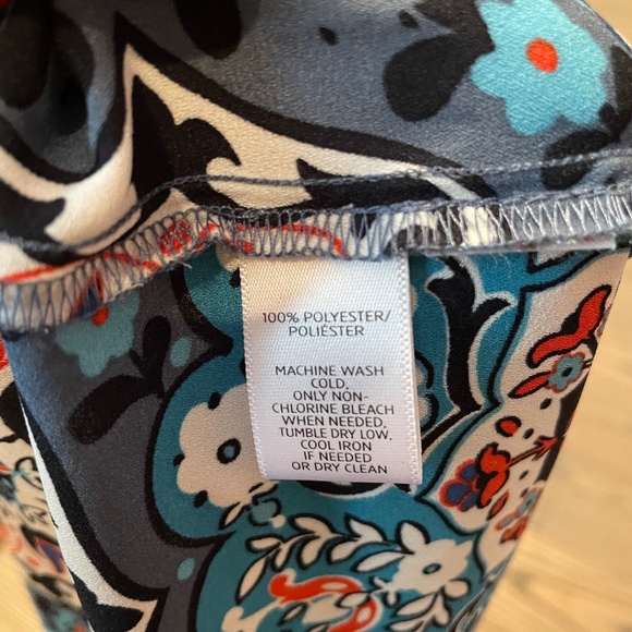 Ann Taylor Loft Sleeveless Floral Blouse - Picture 6 of 6
